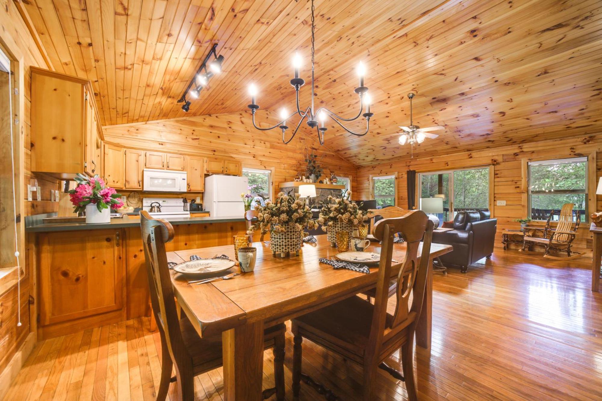 Peaceful Smoky Mountain Cabin With Deck And Fire Pit! Waynesville Exteriér fotografie