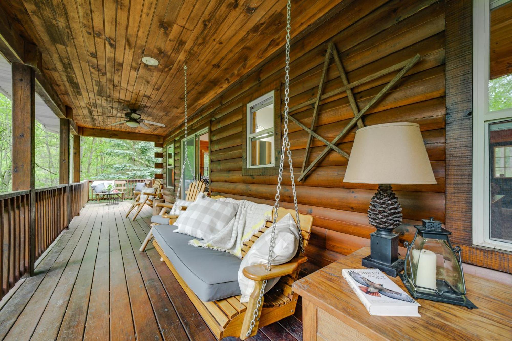 Peaceful Smoky Mountain Cabin With Deck And Fire Pit! Waynesville Exteriér fotografie